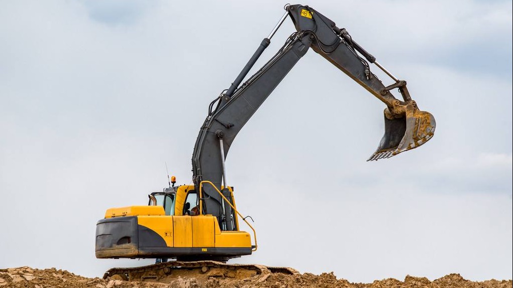 How to maintain the excavator