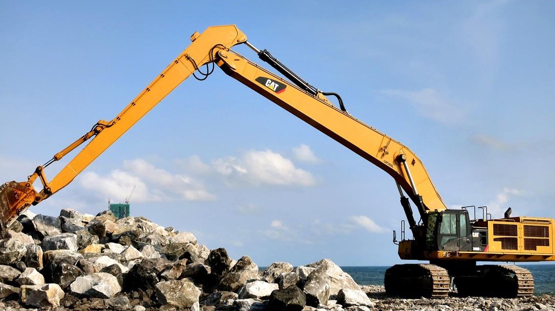 How to install the excavator long reach attachments