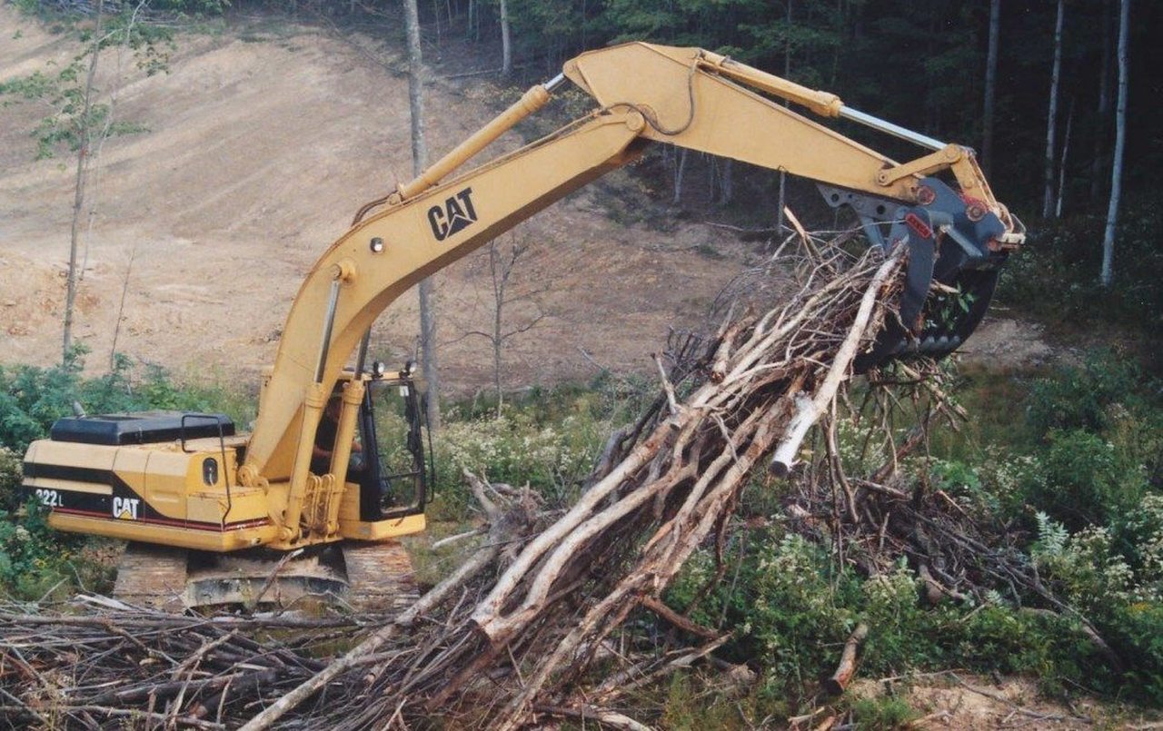 Excavator brush rake