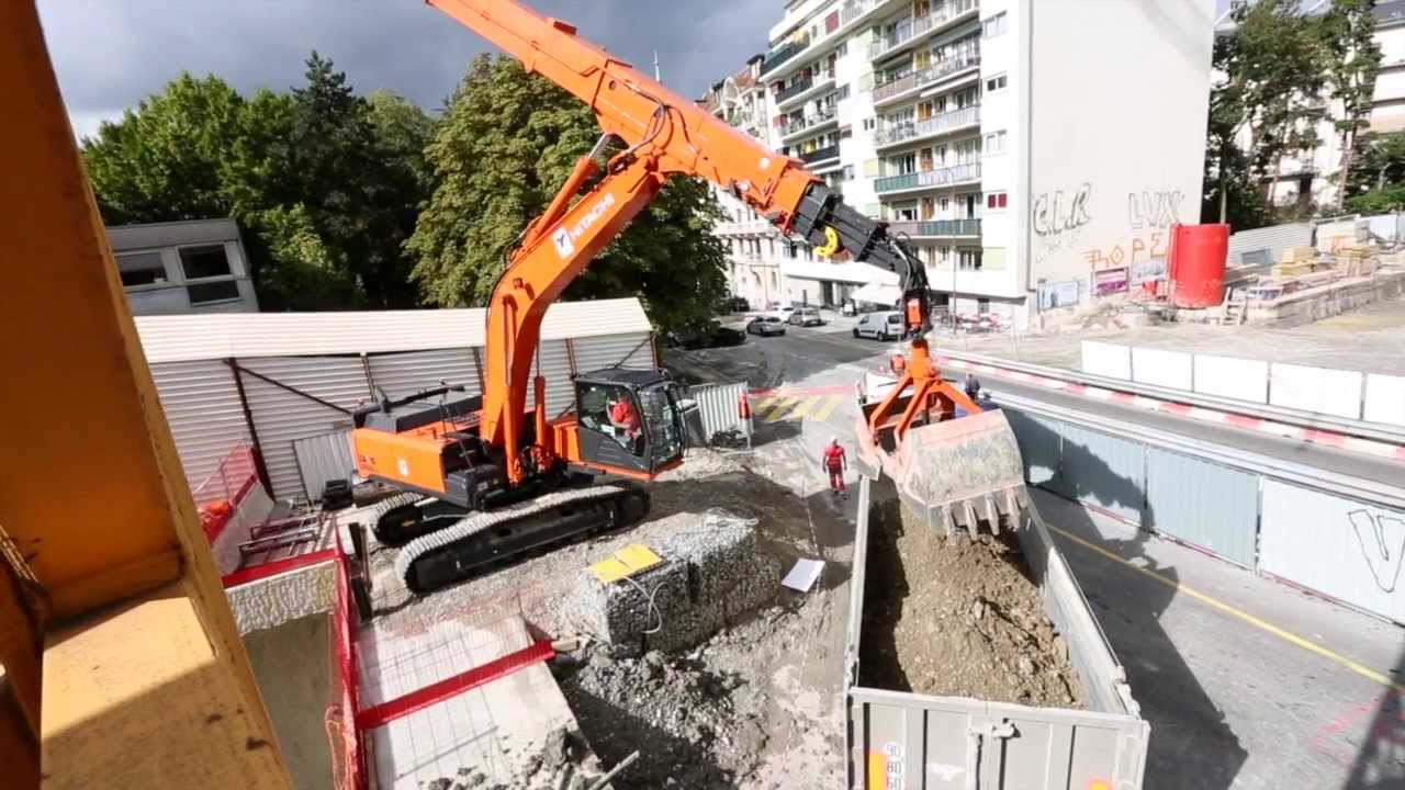 excavator with telescopic boom