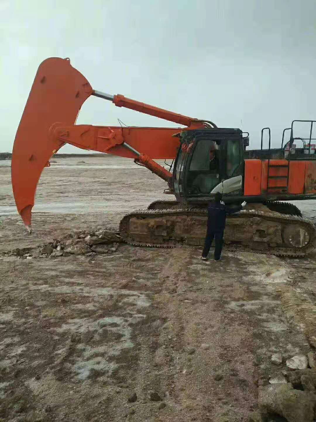 dipper arm on a digger