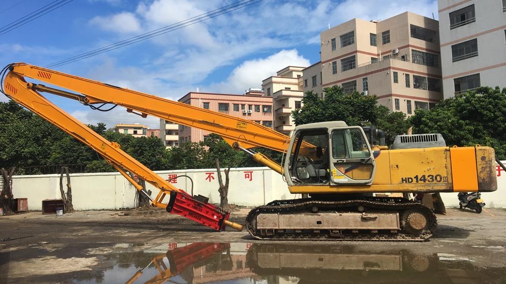 Do you know how to modify the long reach boom of the excavator