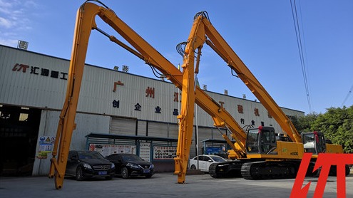 What are the advantages of the excavator pile driving arm