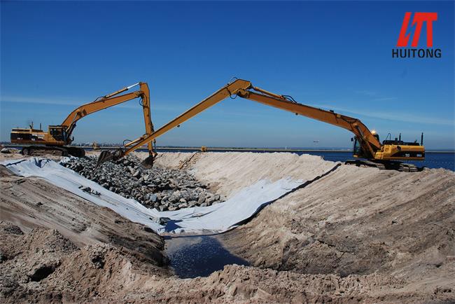 long front boom excavator