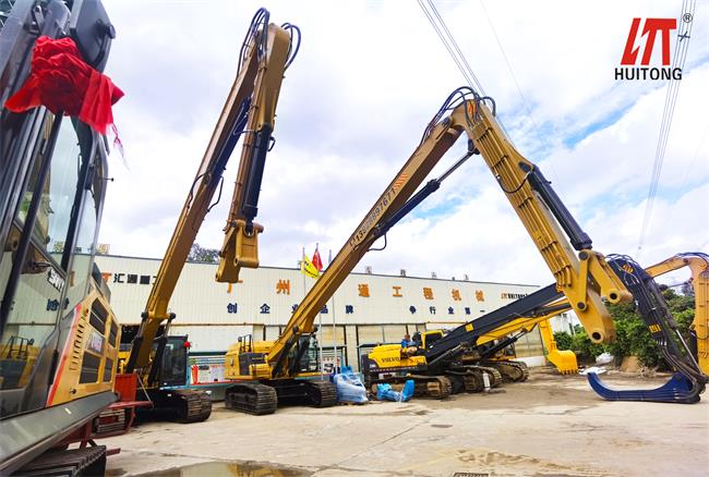 Excavator Maintenance