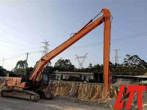 Things to pay attention to in typhoon days with excavator long reach front