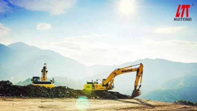 Tips for daily maintenance and operation of long reach boom excavators 2