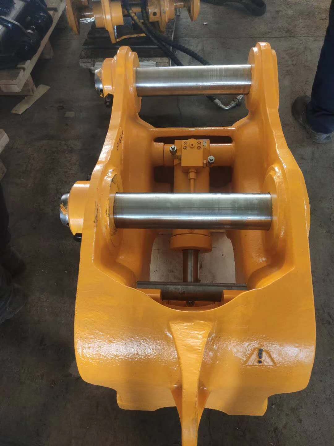 excavator quick hitch coupler