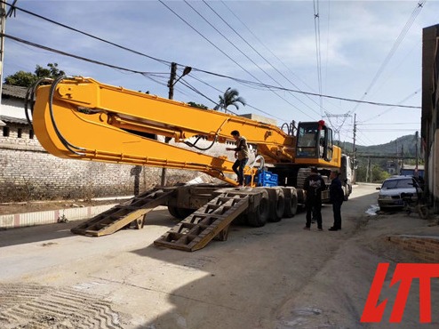 Reasons for the slow lifting of the long reach boom of the excavator