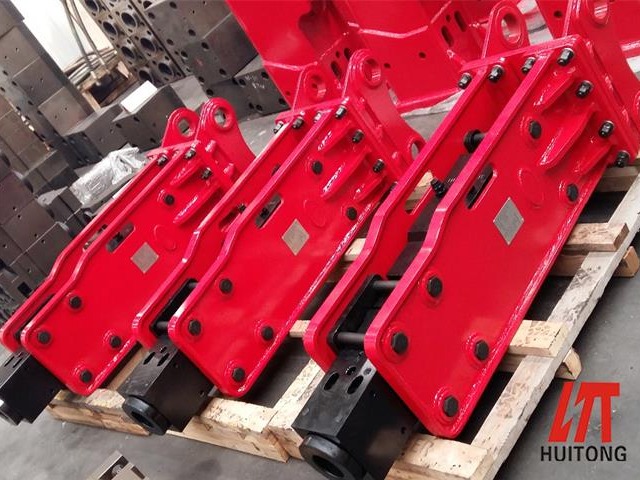 Storage and maintenance methods for excavators hydraulic breakers hammer