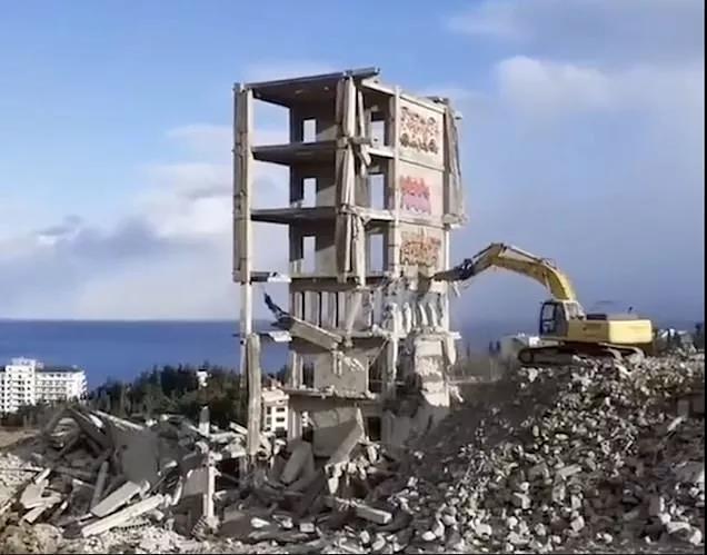 demolition front excavator