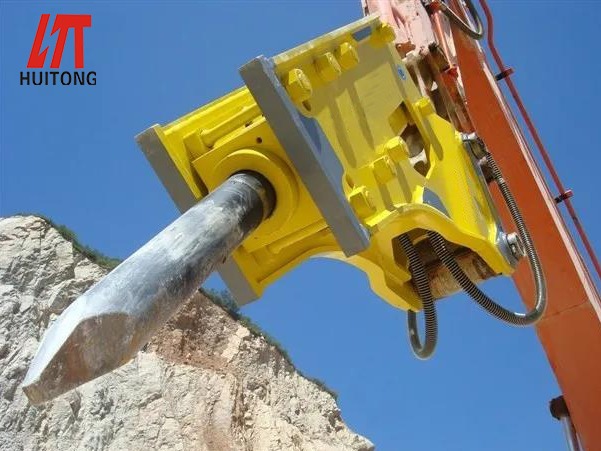 Daily maintenance of excavator hydraulic jack hammer