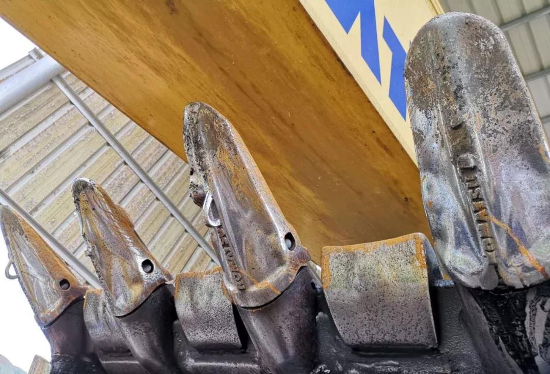 How to properly maintain excavator bucket teeth