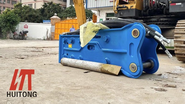 The reason of excavator breaker hammer stops hitting during the working process