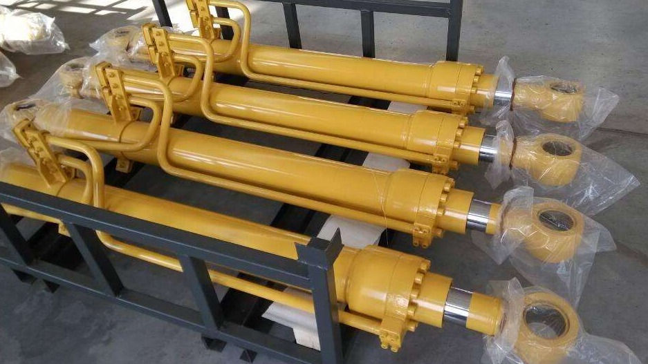 Daily maintenance of excavator hydraulic cylinder