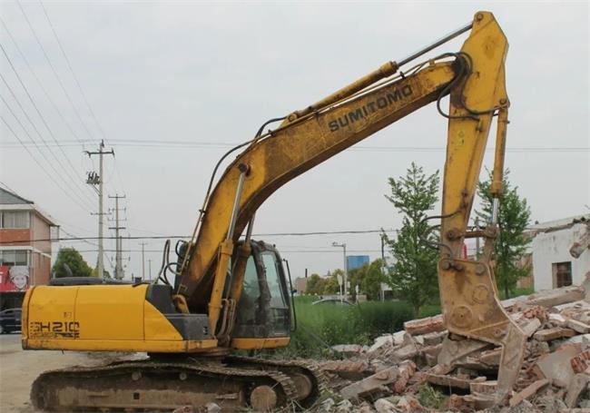 excavator demolition pulverizer