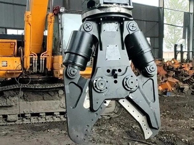 Safety operating rules for excavator hydraulic shears